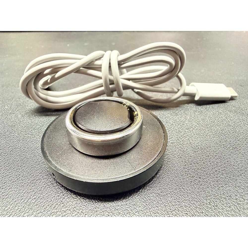 Oura Ring Gen 3 Heritage Brushed Silver - Size 13 with Charger.  JZ75-4379-13